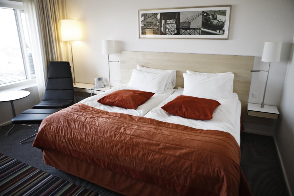 Crowne Plaza Towers Copenhagen - Baulmann Leuchten - CP-lobby-verelser24 11 09-001933