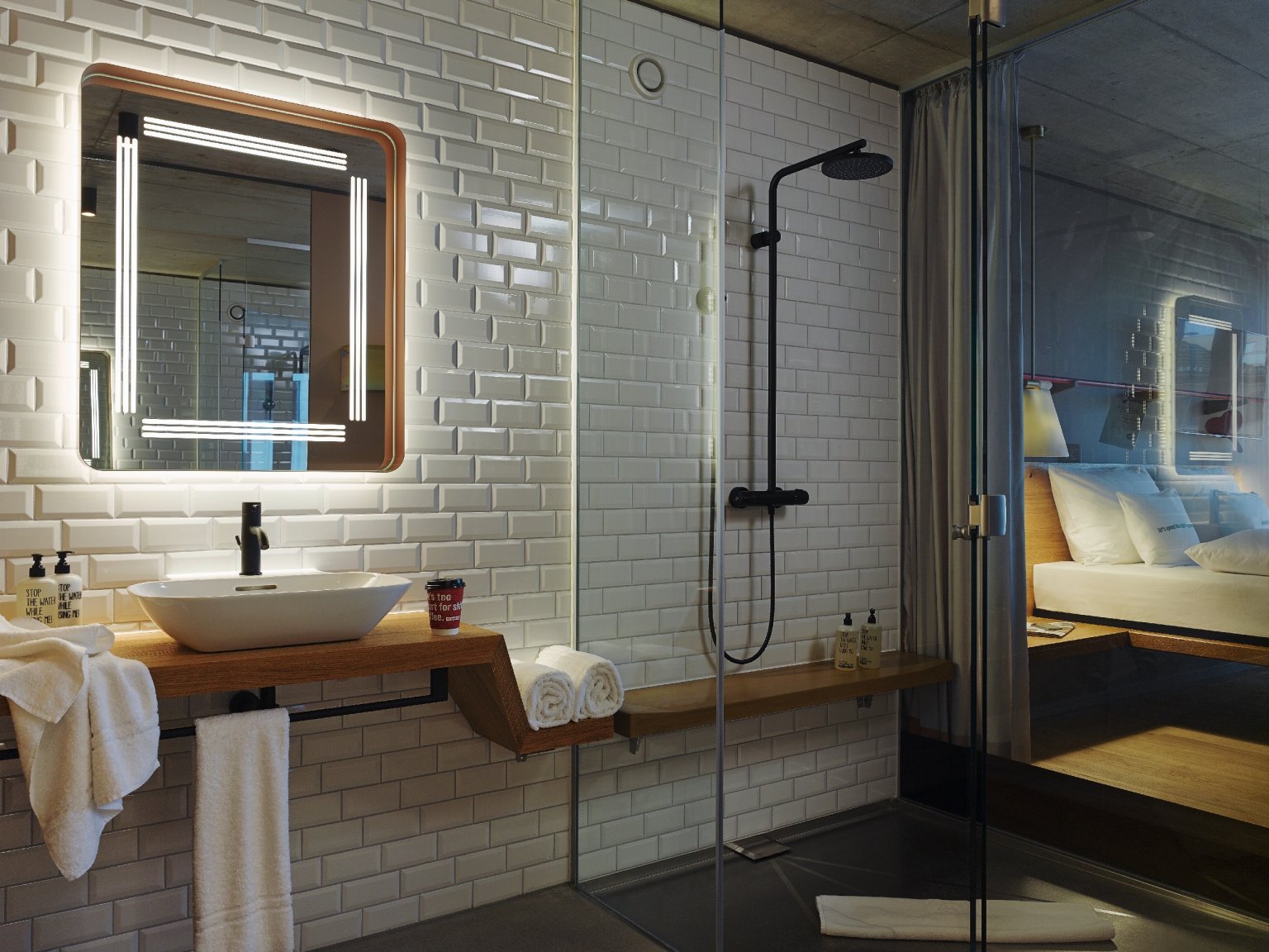 25hours-Zuerich-Langstrasse - Baulmann Leuchten - 25hours_Hotel_Zurich_Langstrasse_L-Room_3