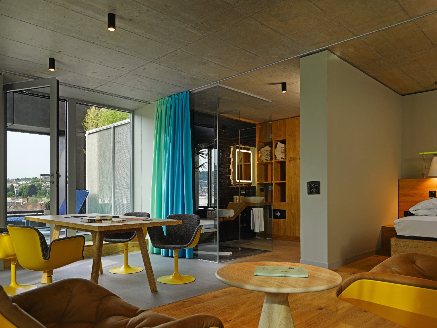 25hours-Zuerich-Langstrasse - Baulmann Leuchten - 25hours_Hotel_Zurich_Langstrasse_Rooms_TrainspottingSuite_large4