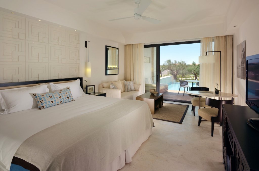 Costa Navarino - Baulmann Leuchten - The Romanos room 8