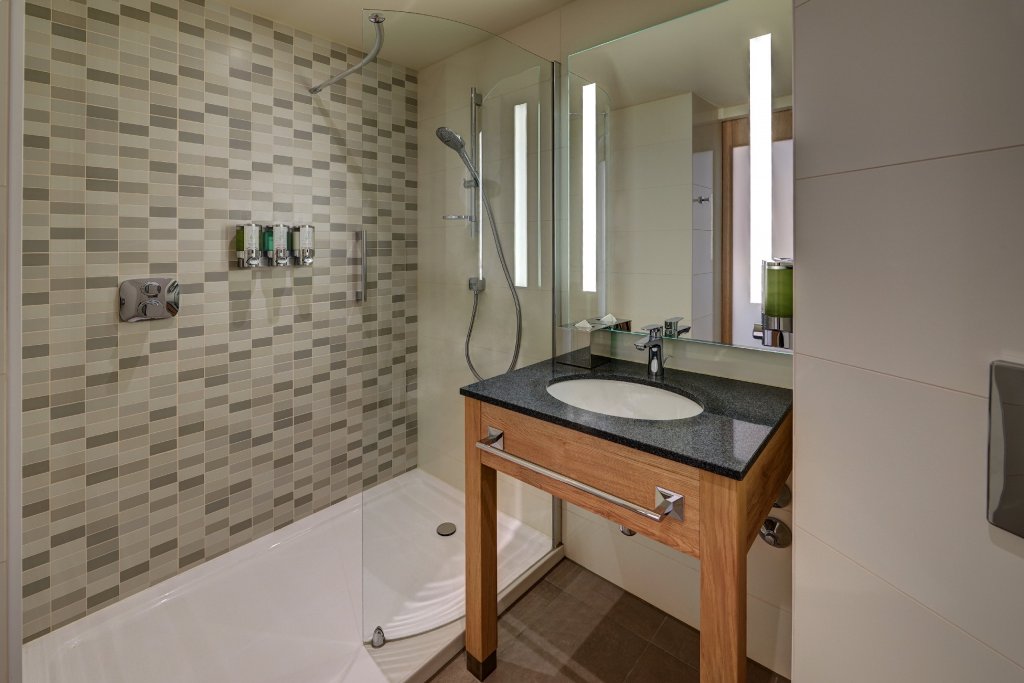 Hampton by Hilton Berlin - Baulmann Leuchten - hab 0251