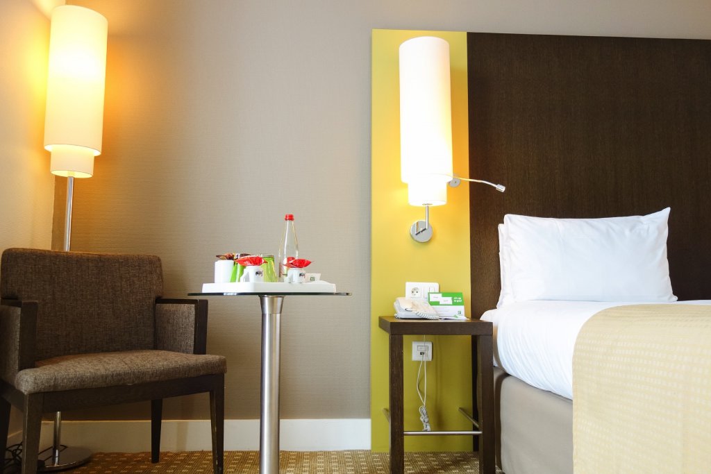 Holiday Inn, FR-Roissy - Baulmann Leuchten - HICDG+ (69 sur 137)