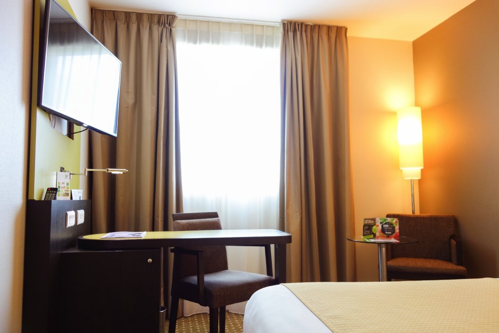 Holiday Inn, FR-Roissy - Baulmann Leuchten - HICDG+ (99 sur 137)