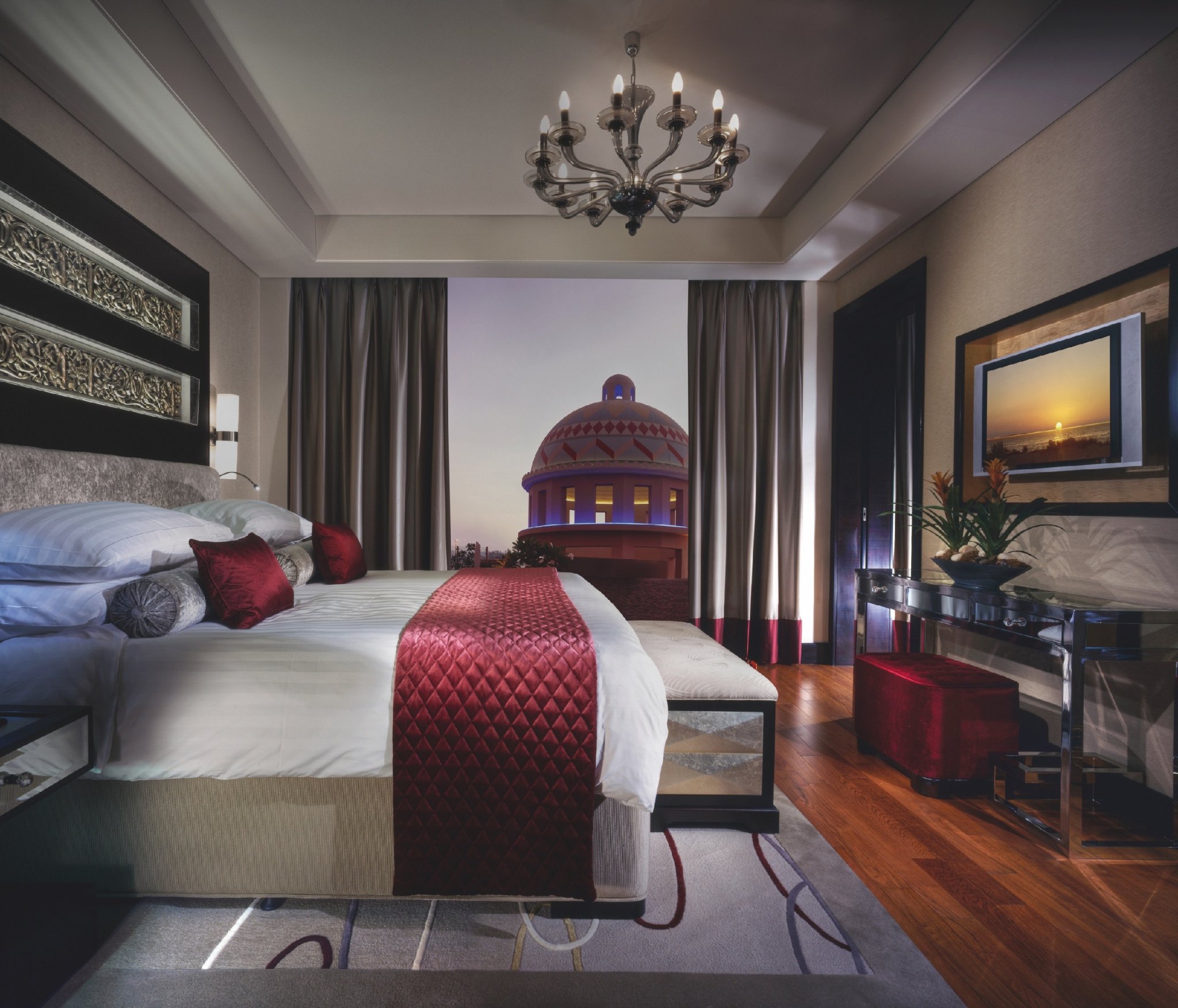 Kempinski_Hotel_Mall_of_the_Emirates_Dubai - Baulmann Leuchten - Guest_Room