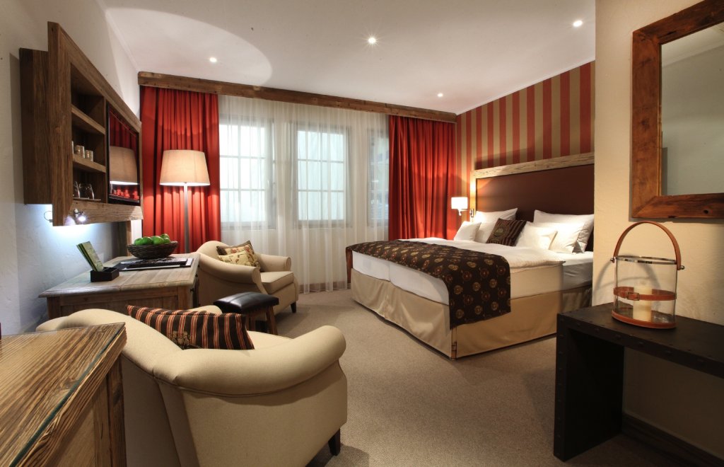 Lindner Weimarer Land - Baulmann Leuchten - Zimmer_LSGH_WL_9886