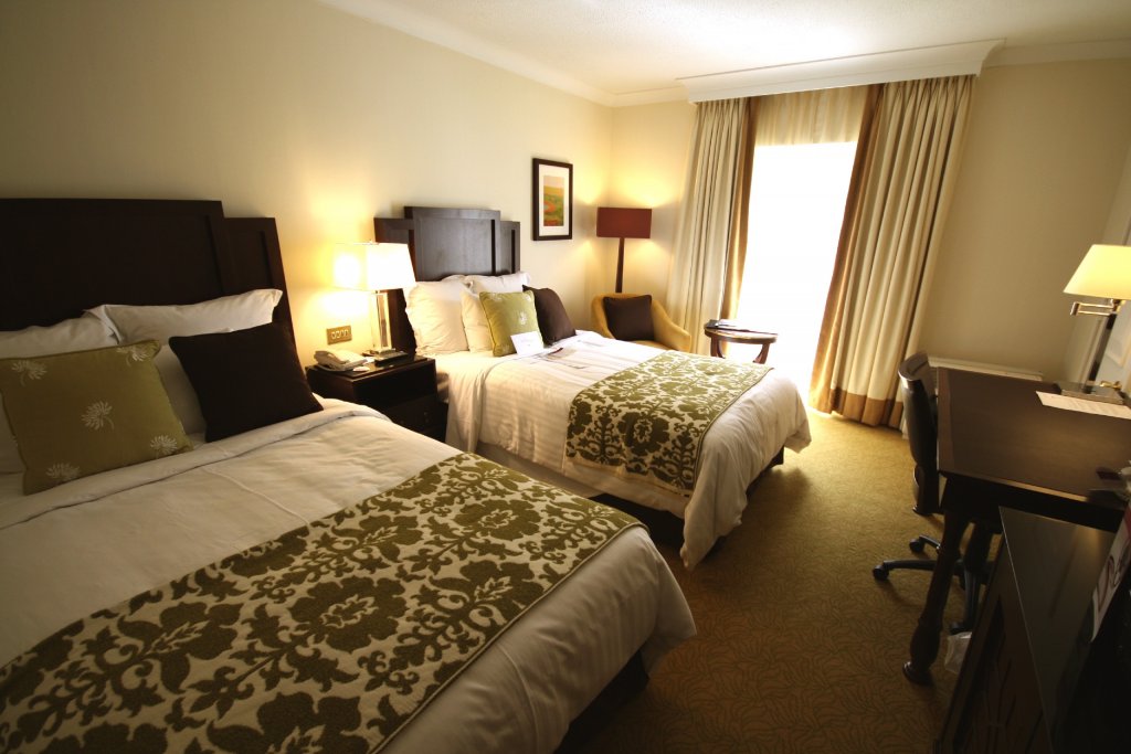 Marriott-GB - Baulmann Leuchten - Country_03