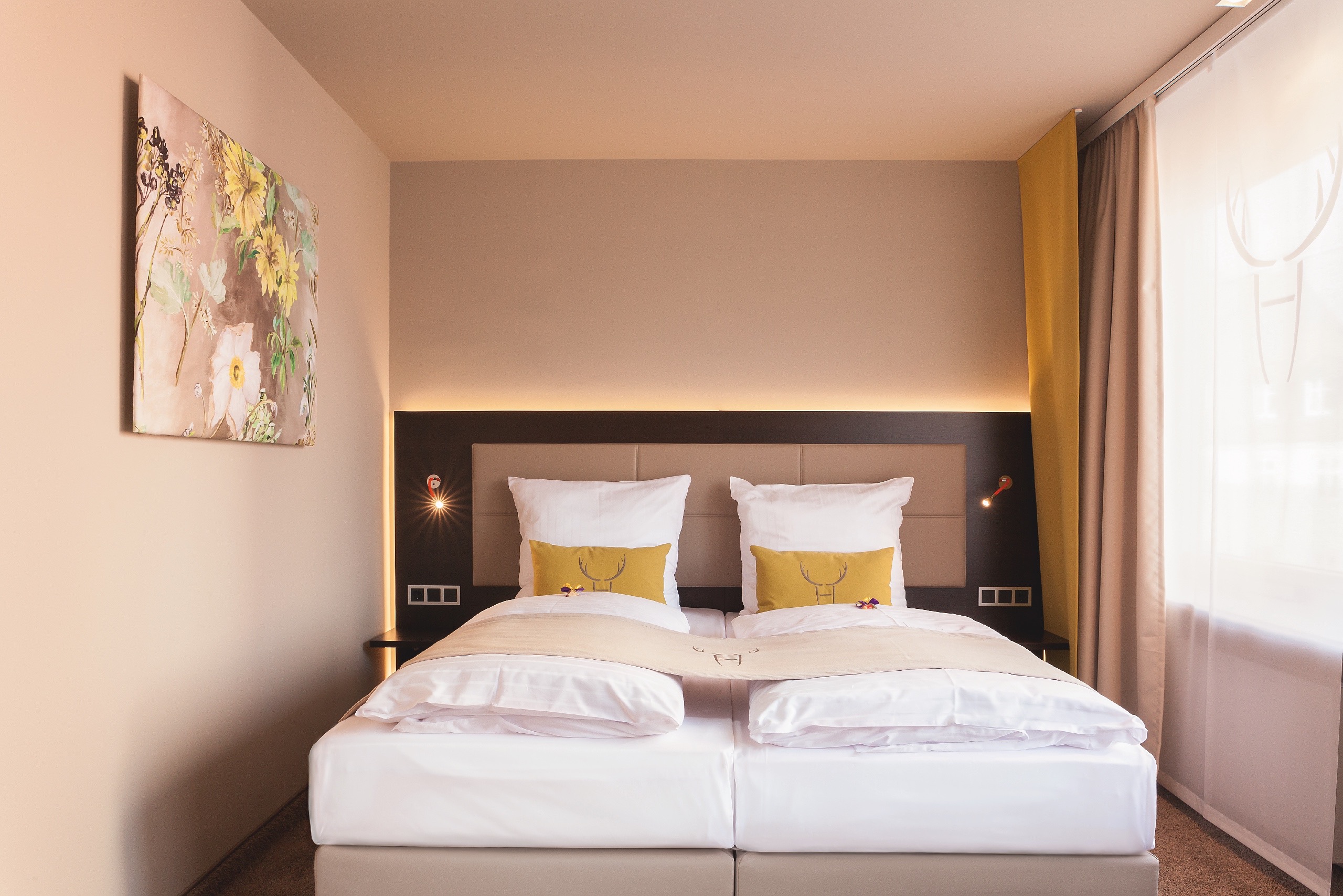 Platzhirsch, Fulda - Baulmann Leuchten - PH - DZ Premium - CMYK 300dpi - 017