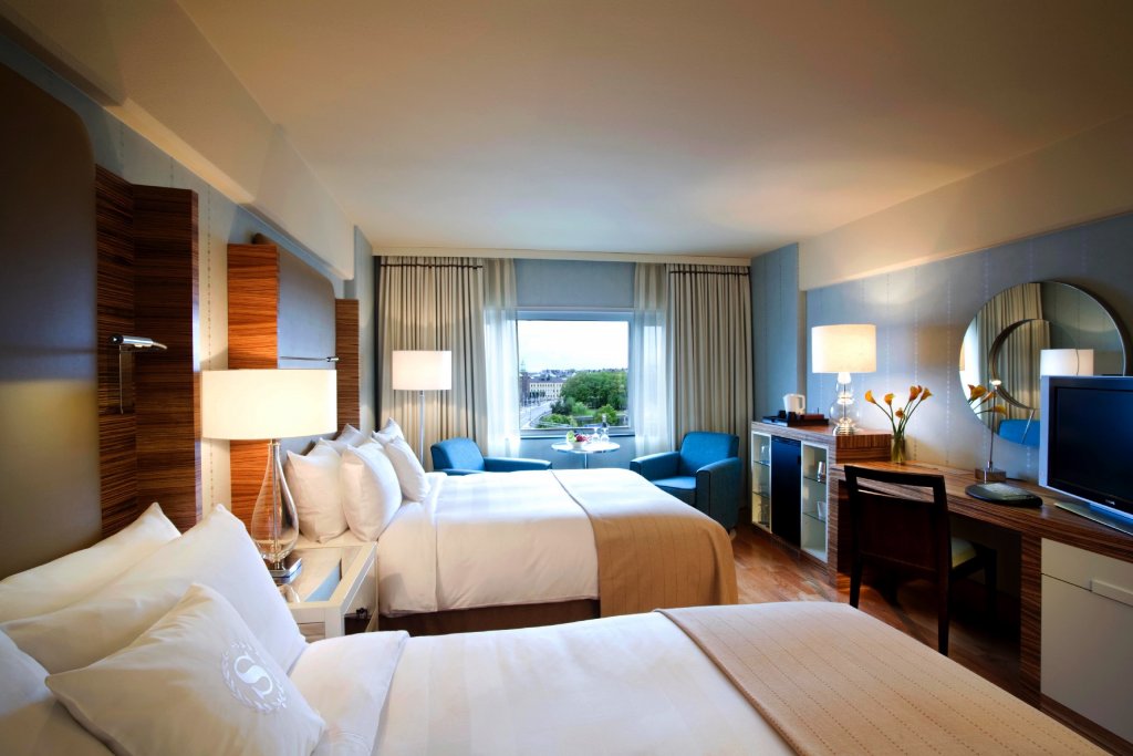 Sheraton_Stockholm - Baulmann Leuchten - Sheraton-Stockholm-Club-Room