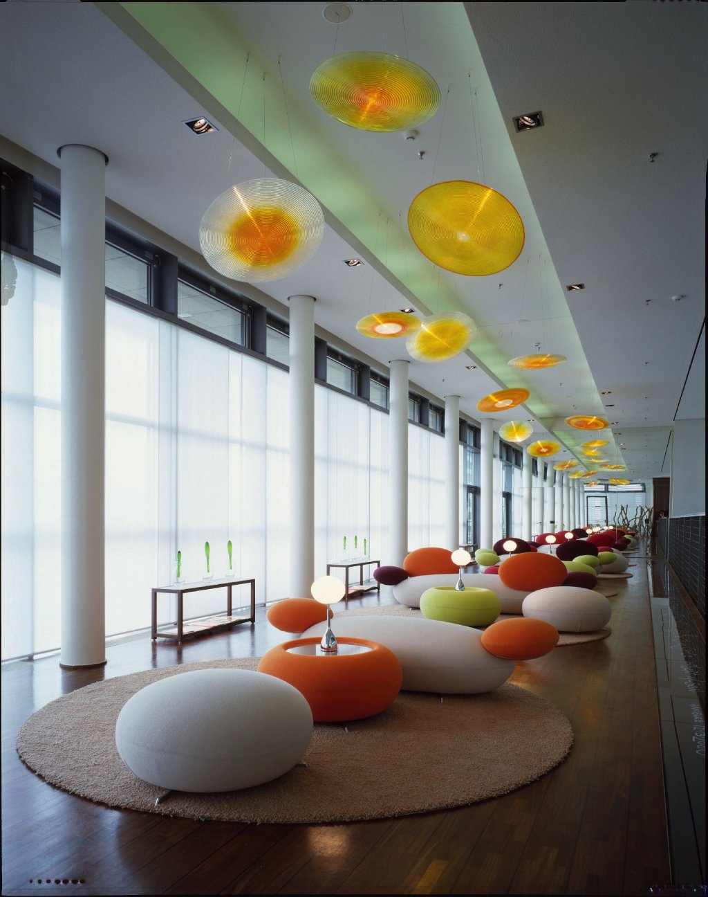 SIDE_Hotel_Hamburg - Baulmann Leuchten - Lounge_day