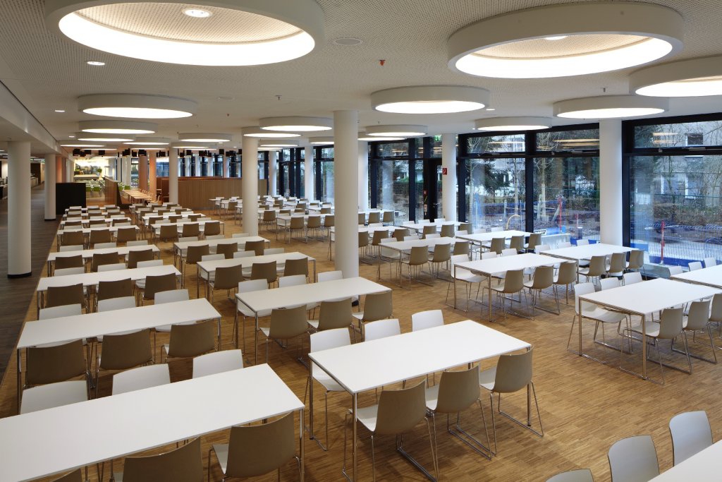 Vodafone - Baulmann Leuchten - Campus_Kantine_003