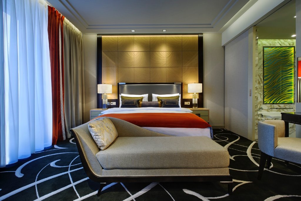 Waldorf Astoria Berlin - Baulmann Leuchten - Waldorf_Zimmer