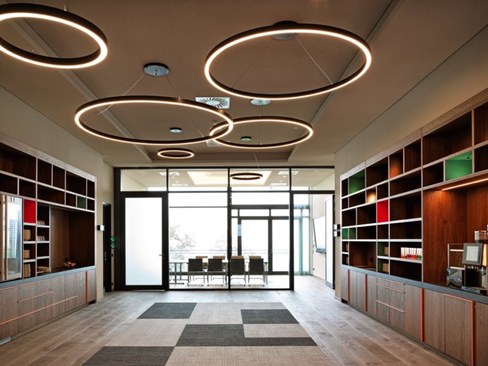 Panoramahotel Waldenburg - Baulmann Leuchten - tagungs-und-veranstaltungsraum-goldbach-02