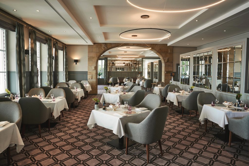 Steigenberger Grandhotel Petersberg - Baulmann Leuchten - restaurant_Bills