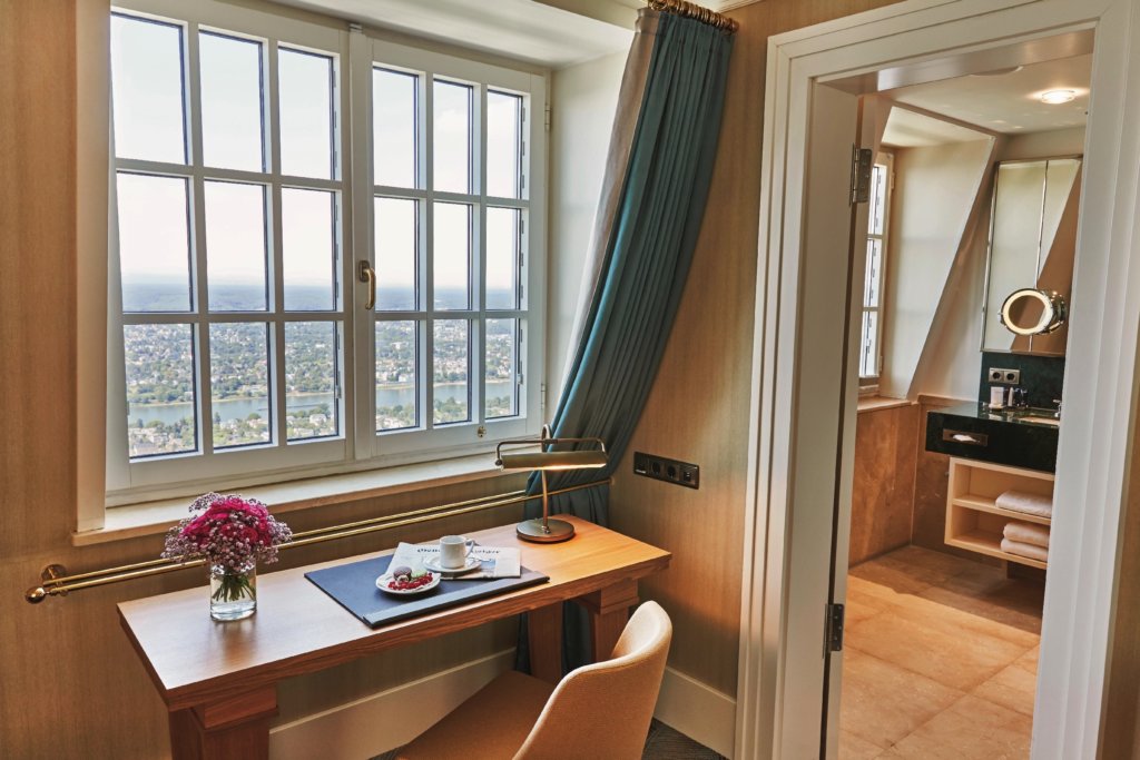 Steigenberger Grandhotel Petersberg - Baulmann Leuchten - rooms_Deluxe_DZ_423_3