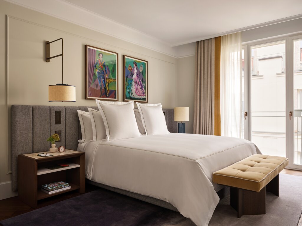 Rosewood Munich_Grand Premier Suite_416_Bedroom_Davide Lovatti_09