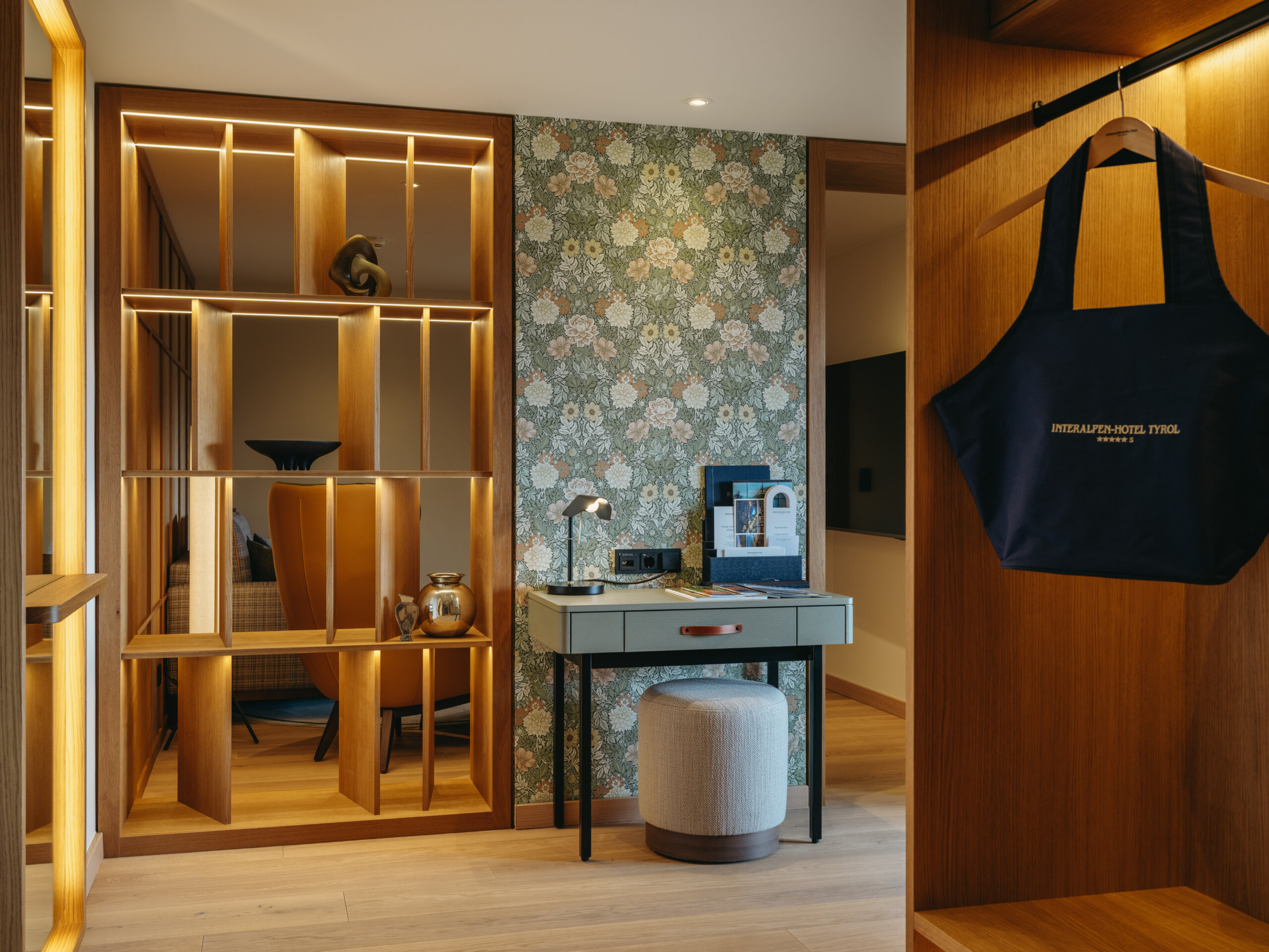 Suite 1_Wohnzimmer_neu_6©Interalpen-Hotel Tyrol