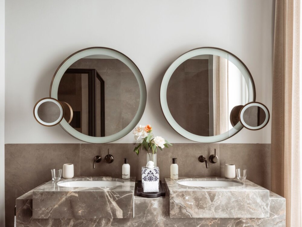 Small-RWAMS_Facilities_Rooms_GrandPremierRoom_232_Bathroom_1